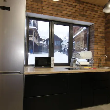 буковеньки гостинний дім та 3*