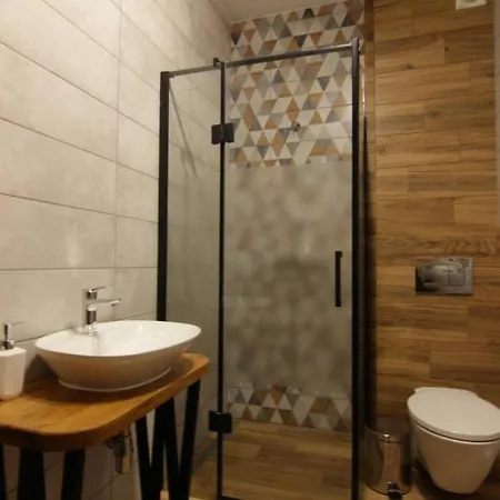 буковеньки гостинний дім та בוקובל