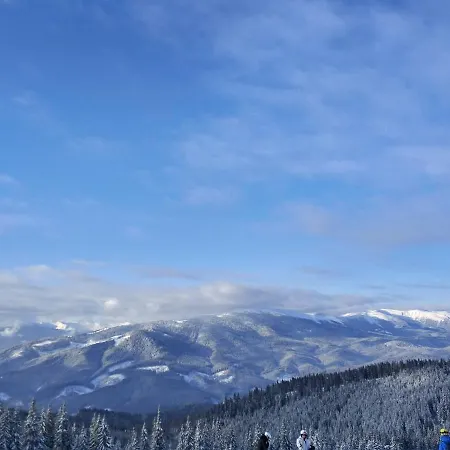 буковеньки гостинний дім та בוקובל