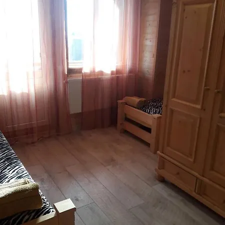 буковеньки гостинний дім та בוקובל