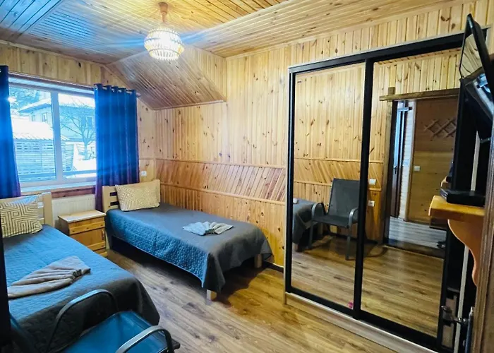 буковеньки гостинний дім та 3* 布克维