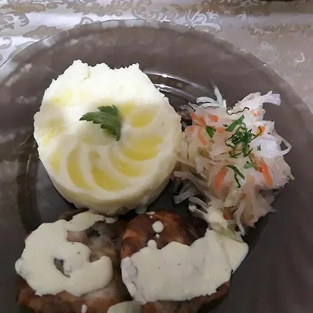 буковеньки гостинний дім та Affittacamere Bukovel