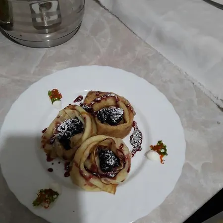 буковеньки гостинний дім та Affittacamere Bukovel