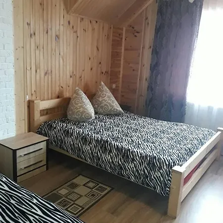 буковеньки гостинний дім та Affittacamere Bukovel