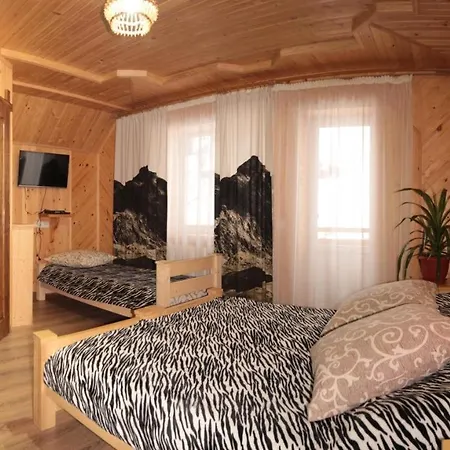 буковеньки гостинний дім та Affittacamere Bukovel